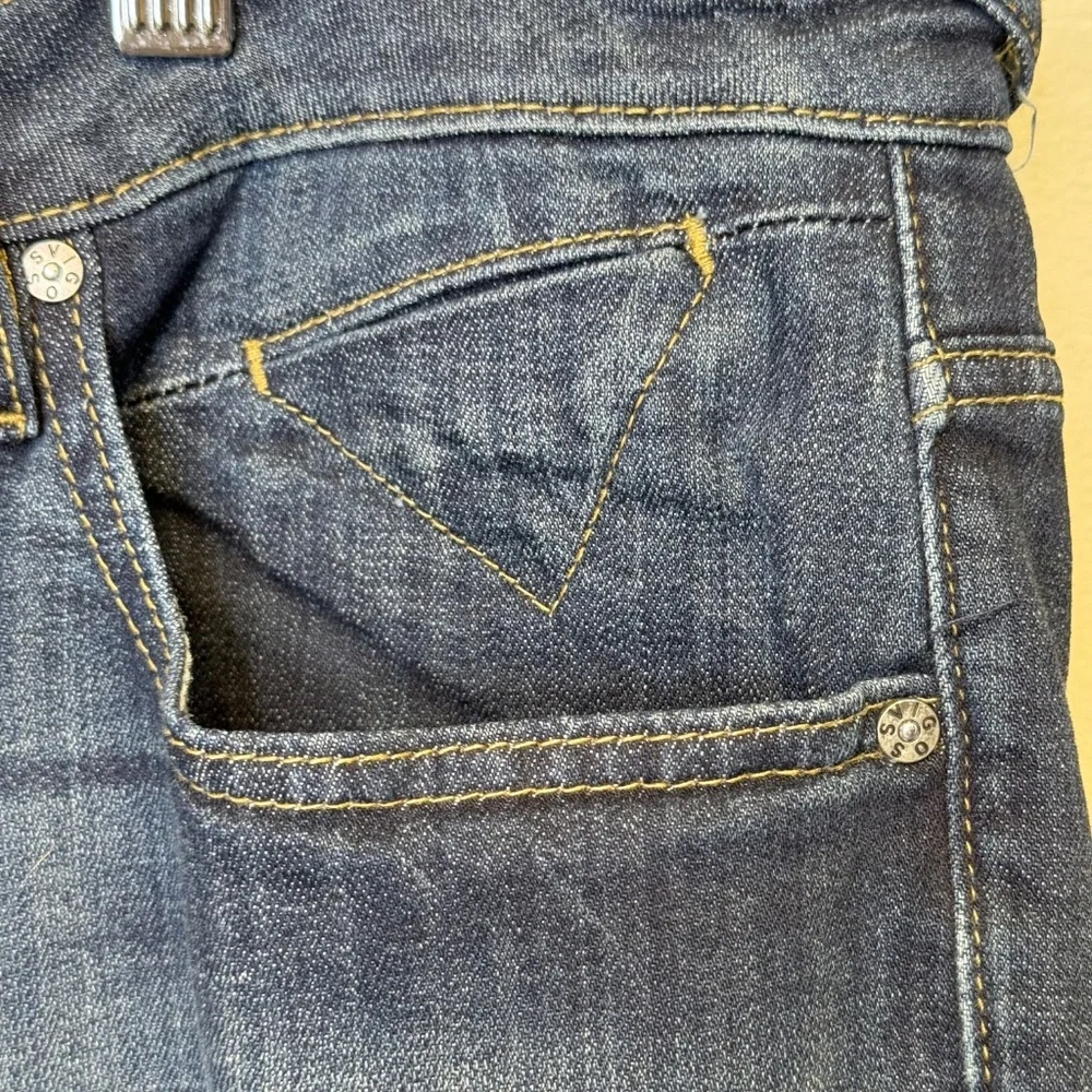 Vigoss | Thompson Tomboy Mid Rise Plus Size Denim Curve Hugging Straight Jeans